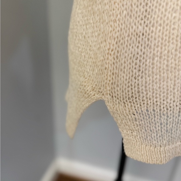 Sz M Joseph A Ivory knit Lightweight Sweater B neck - Picture 4 of 10